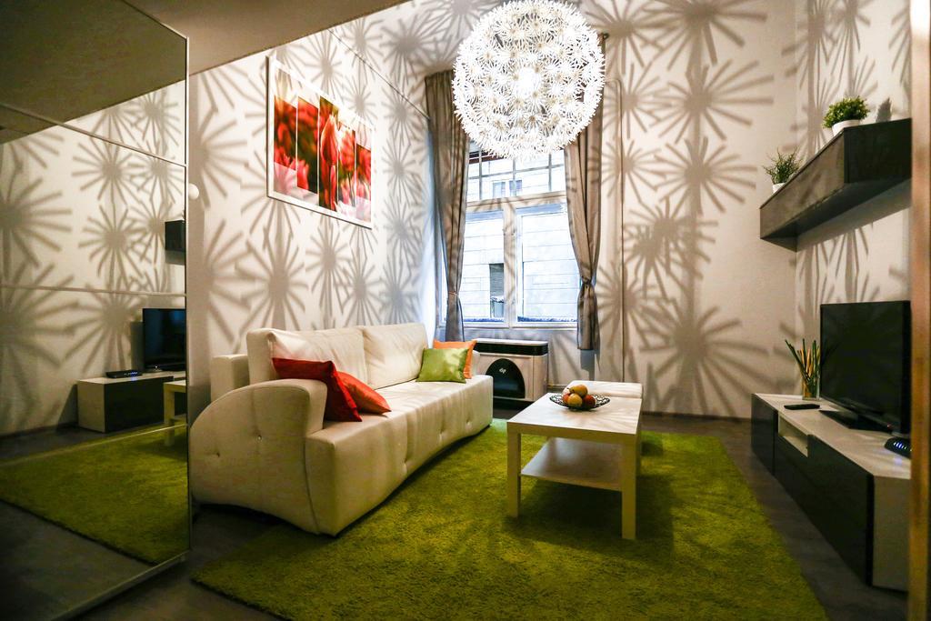 Apartment Green Tea Budapest Center Room photo